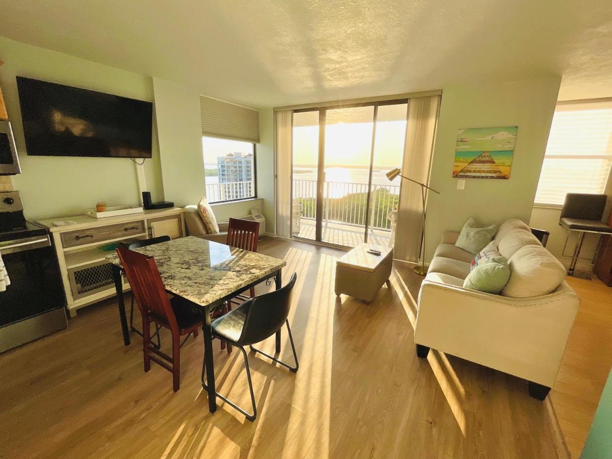 Penthouse 6 Panoramic Ocean Views Top Floor Fort Myers Beach Exterior photo